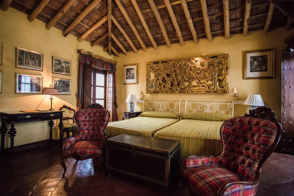 El Palacio De San Benito Cazalla de la Sierra Room photo